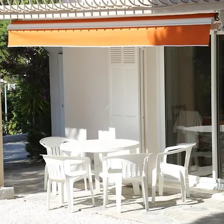 Location Corsica Apartment Cavalaire-sur-Mer Exterior photo