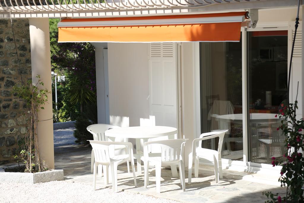 Location Corsica Apartment Cavalaire-sur-Mer